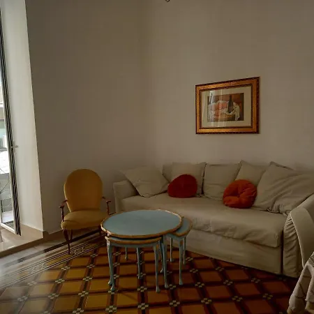 Dante Alighieri House Apartment *