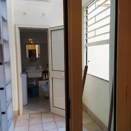 Апартаменты Dante Alighieri House *
