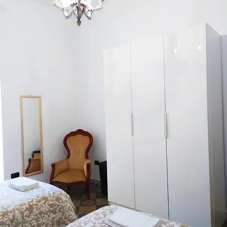 Apartman Dante Alighieri House *