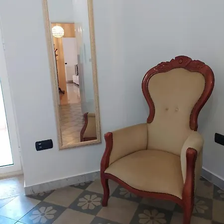 דירה Dante Alighieri House *